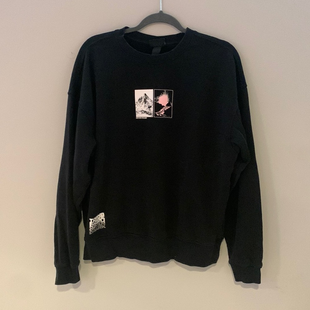 Crewneck Sweater medium black H&M graphic